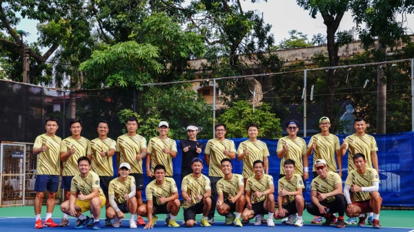 CLB TENNIS PHƠI LÚA
