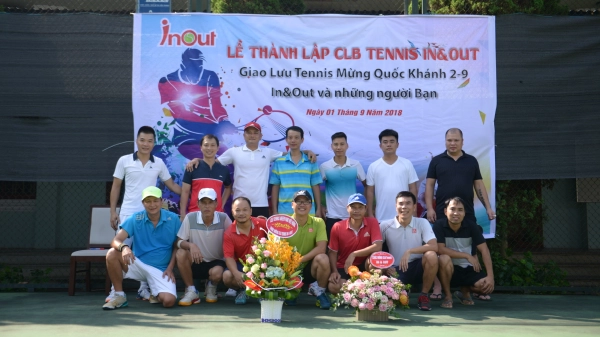 CLB TENNIS IN & OUT ( InOut)