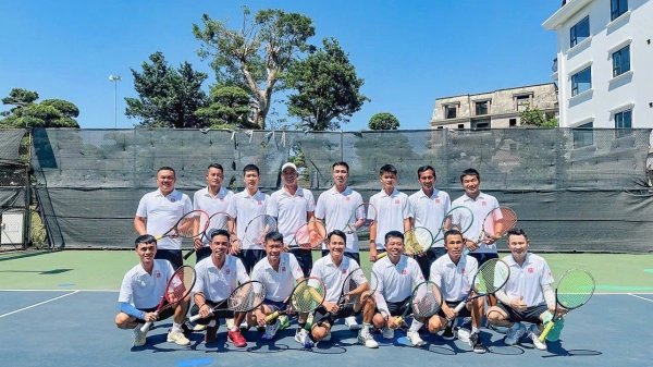CLB TENNIS THE ONE